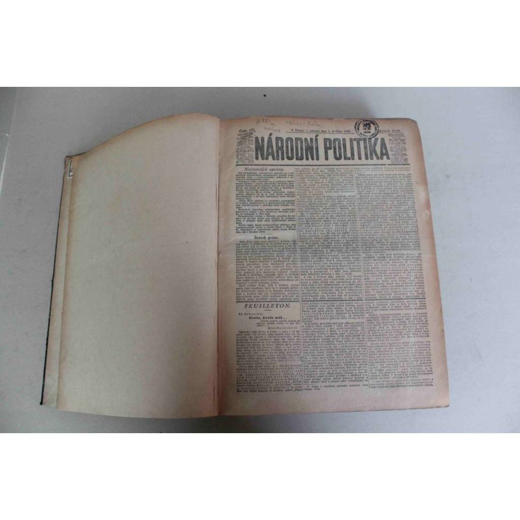 Národní politika 1926 ročník XLIV (květen, červen) [noviny, deník, první republika, mj. Svátek práce, Jak oslavíme Palackého?, Monolit na cestě ke hradu [Pražský hrad], Vojenská revoluce ve Varšavě, Všesokolský slet)