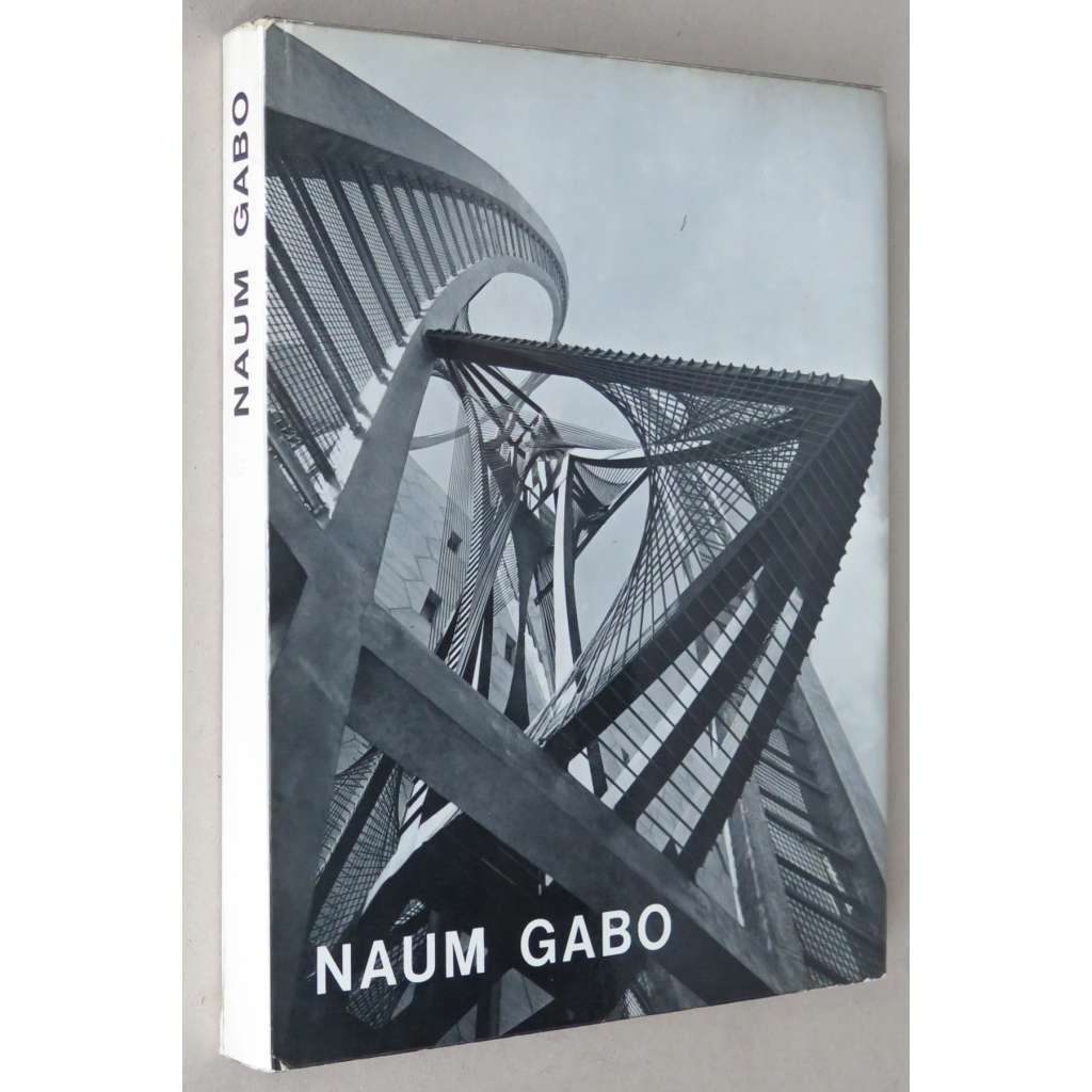 Naum Gaubo [ruské umění; ruská avantgarda; plastiky; malby; kresby; konstruktivismus; abstrakce]